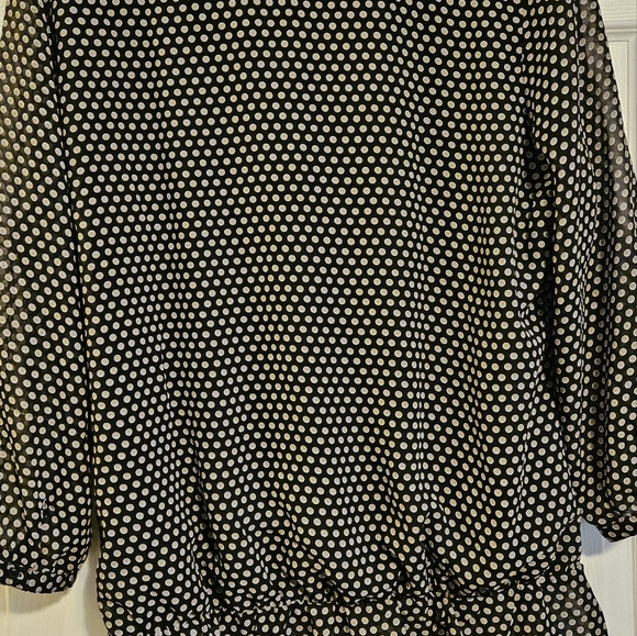 Ispiri polka dot ruffled blouse - Picture 14 of 14